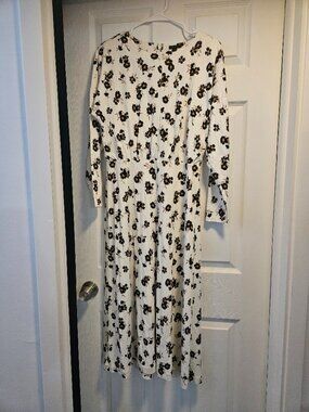 Ann Taylor White Dress Long Sleeved with Beige and Black Flowers NWT